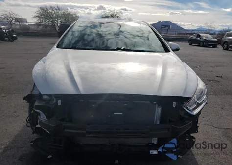 2019 Hyundai Sonata Limited z USA, uszkodzony, nr VIN 5NPE34AF4KH781876